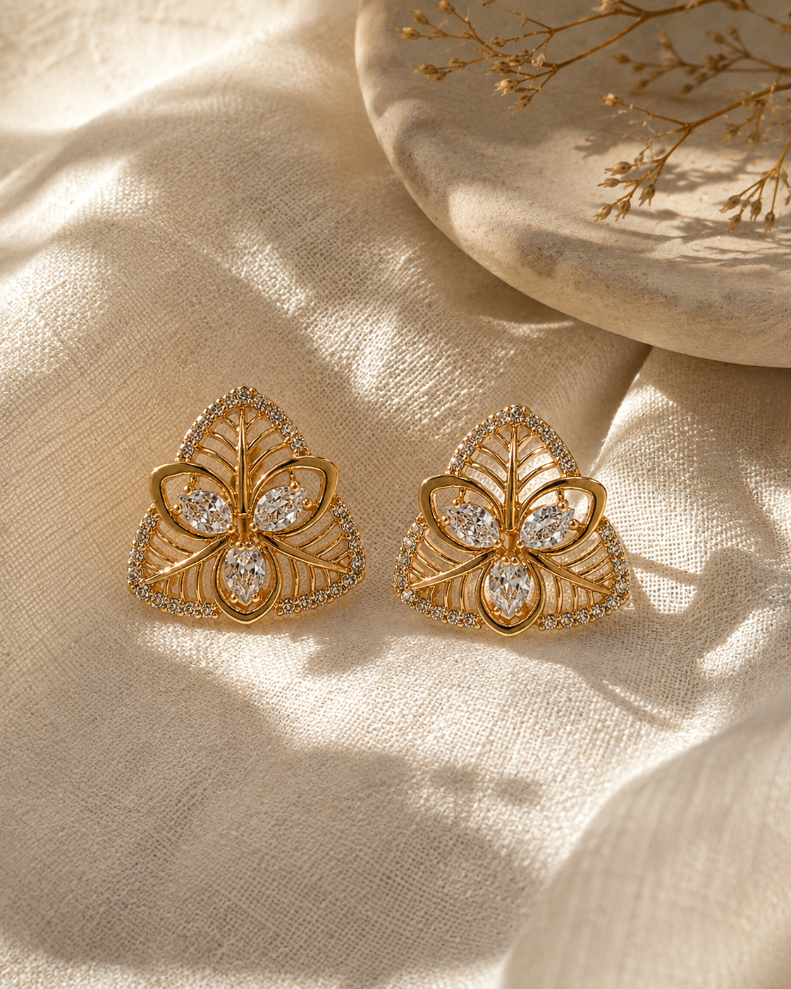 Blossom Leaf Huggies